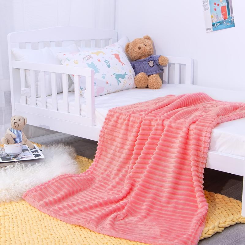 Luxury Cream Faux Rabbit Fur Sleep Blanket - Super Soft, Warm and Cozy, Extra Soft Cozy Baby Blanket for Sofa, Bed, Nursery - Ideal Seasonal Gift, Bed Blanket, Luxury Feeling Extra Soft Cozy Baby Blanket