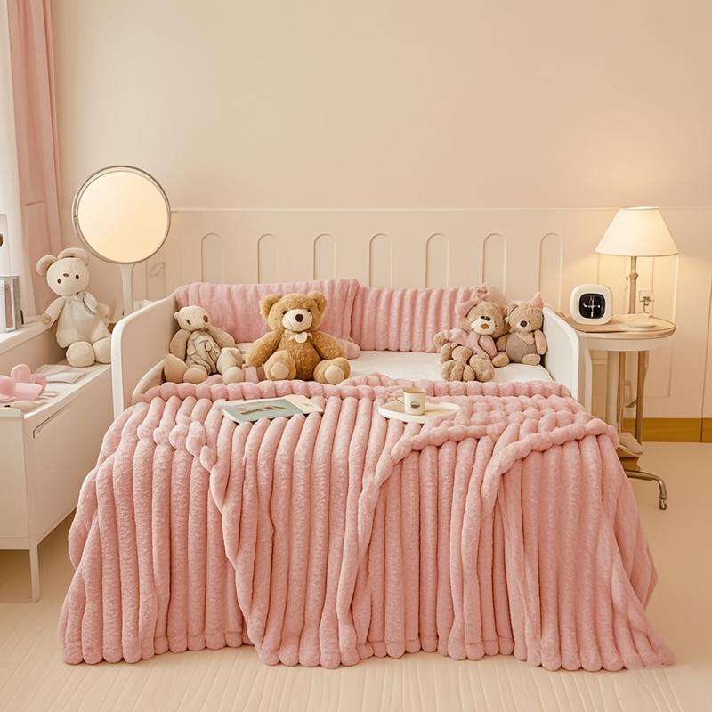 Luxury Cream Faux Rabbit Fur Sleep Blanket - Super Soft, Warm and Cozy, Extra Soft Cozy Baby Blanket for Sofa, Bed, Nursery - Ideal Seasonal Gift, Bed Blanket, Luxury Feeling Extra Soft Cozy Baby Blanket