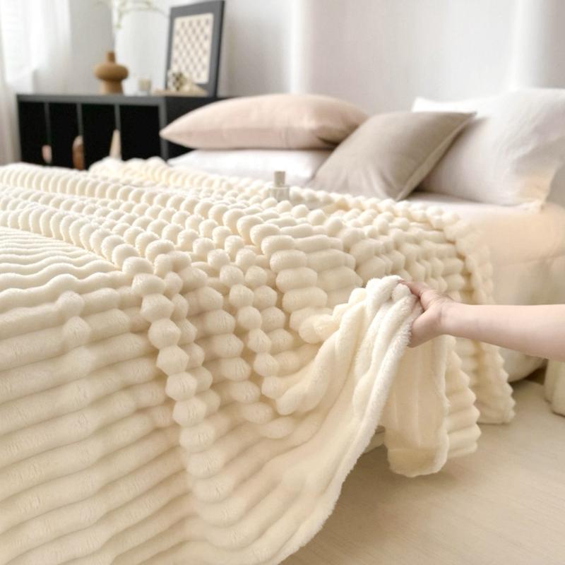 Luxury Cream Faux Rabbit Fur Sleep Blanket - Super Soft, Warm and Cozy, Extra Soft Cozy Baby Blanket for Sofa, Bed, Nursery - Ideal Seasonal Gift, Bed Blanket, Luxury Feeling Extra Soft Cozy Baby Blanket